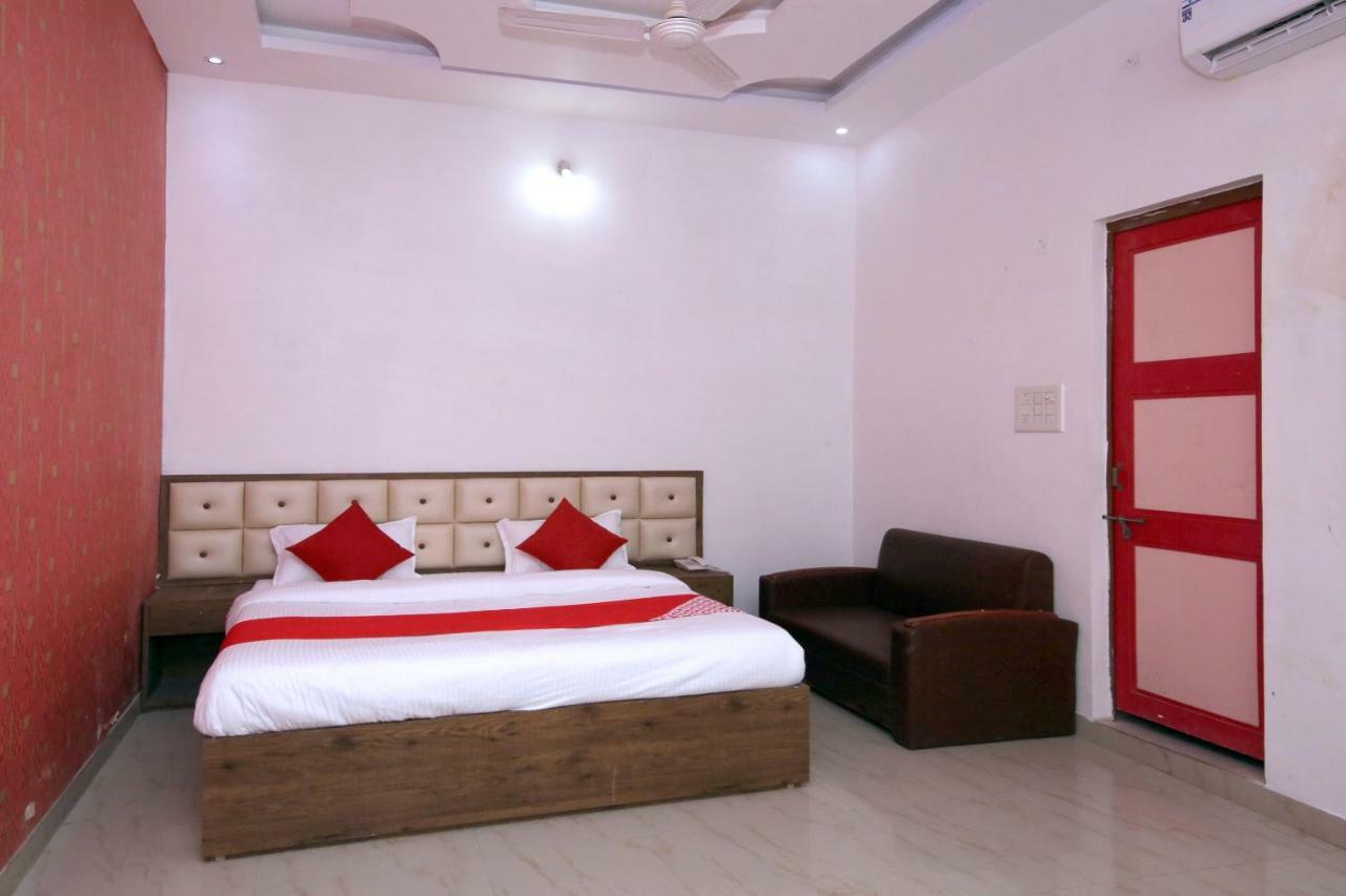 Oyo 38414 Rain Basera Resort Jabalpur Luaran gambar